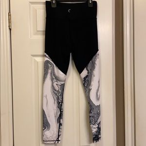 Zyia workout leggings